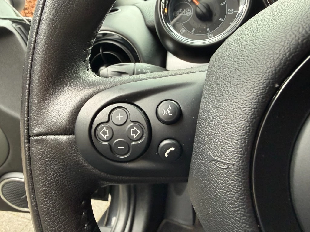 Hoofdafbeelding MINI Cabrio