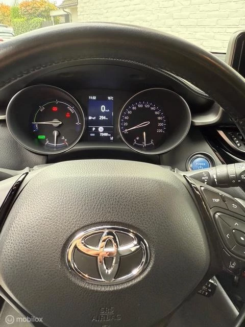 Hoofdafbeelding Toyota C-HR