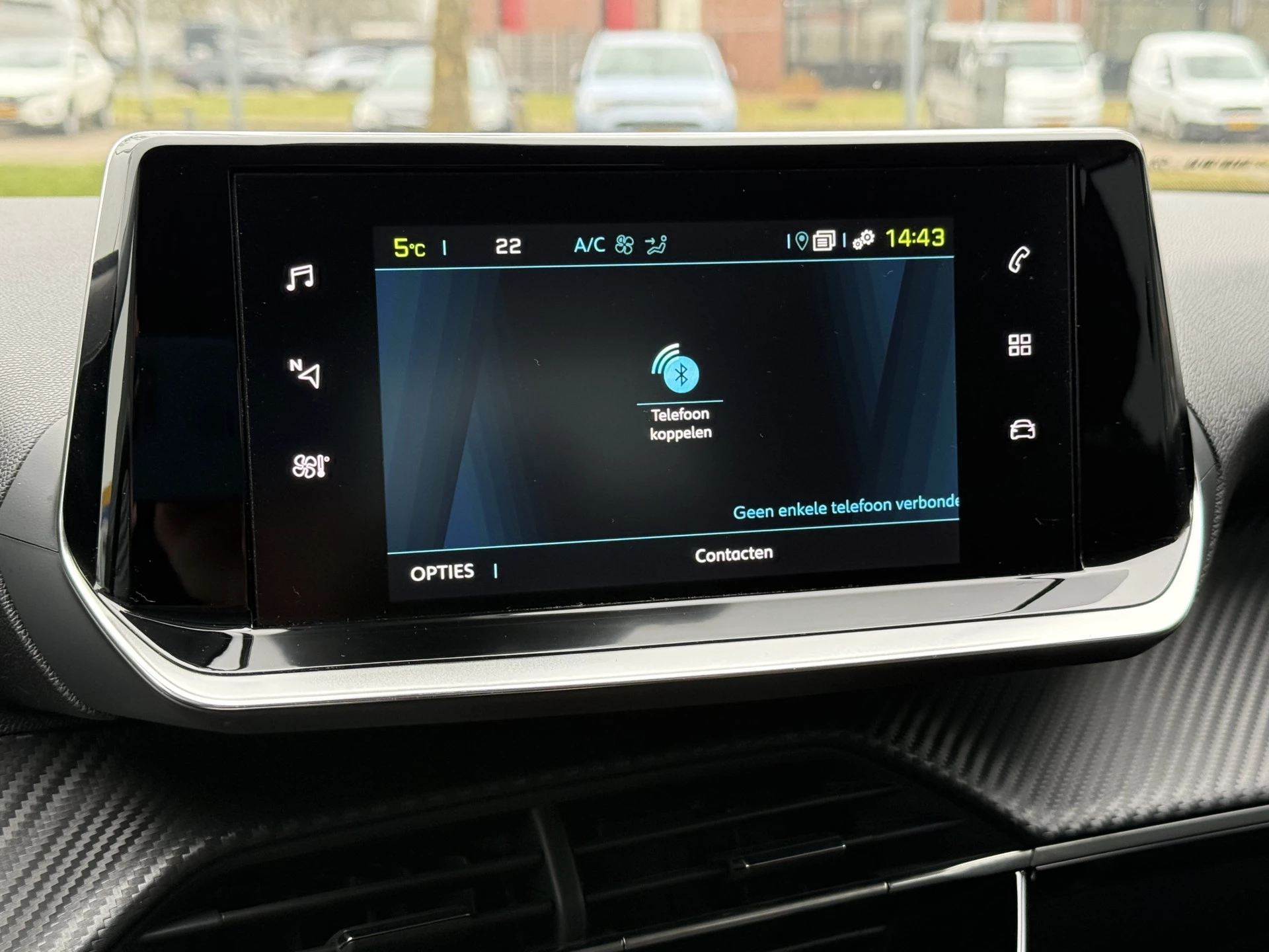 Hoofdafbeelding Peugeot e-2008