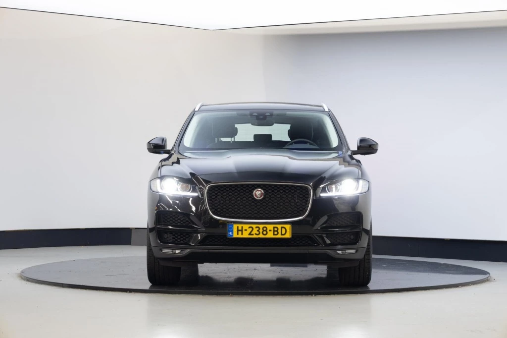 Hoofdafbeelding Jaguar F-PACE