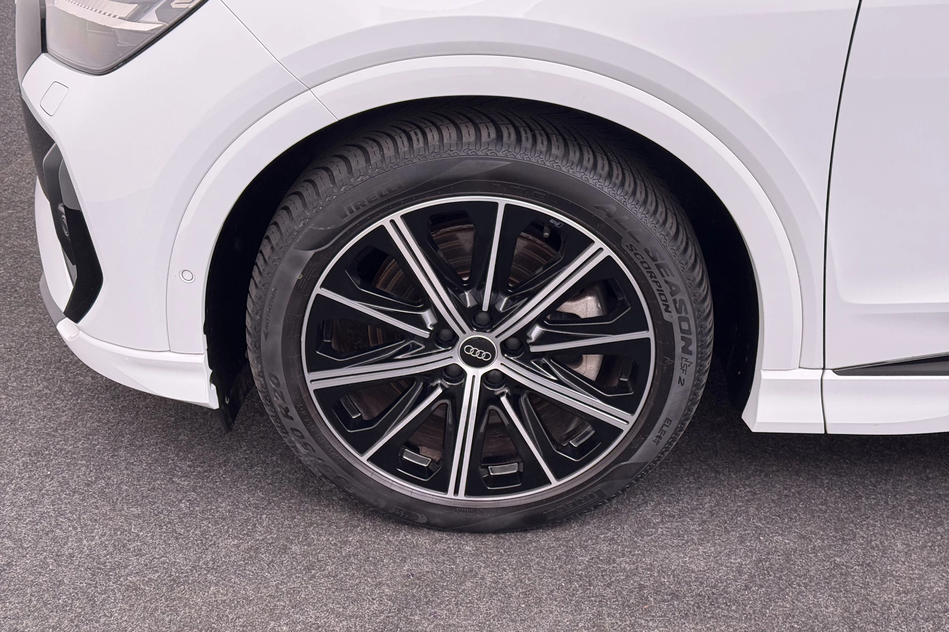 Hoofdafbeelding Audi Q4 e-tron