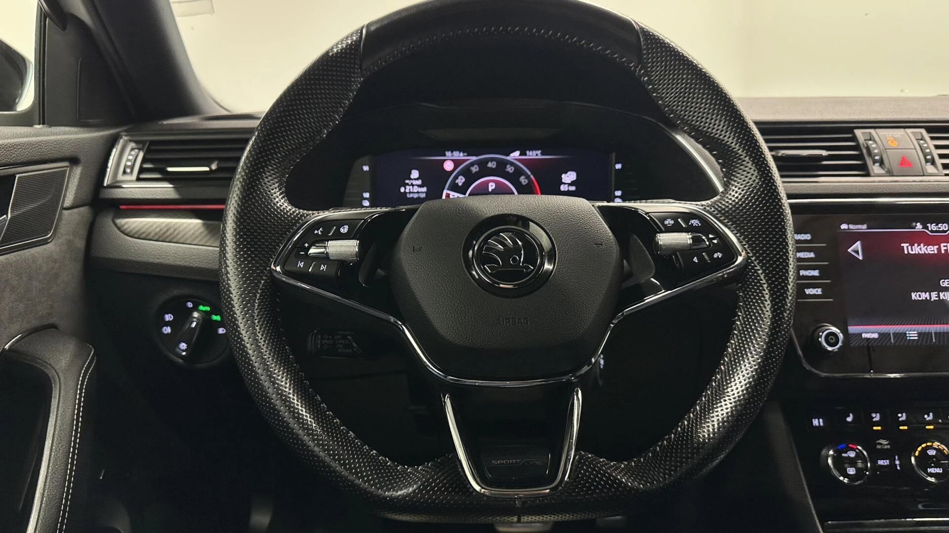 Hoofdafbeelding Škoda Superb