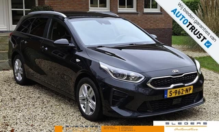 Hoofdafbeelding Kia cee'd Kia cee'd Sportswagon  1.0 T-GDi DynamicLine CAMERA NAVIGATIE CRUISE CONTR.