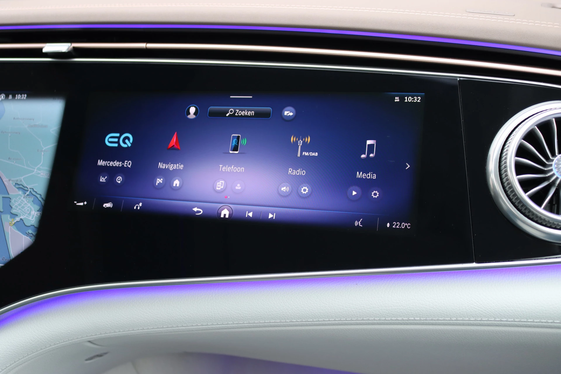 Hoofdafbeelding Mercedes-Benz EQS