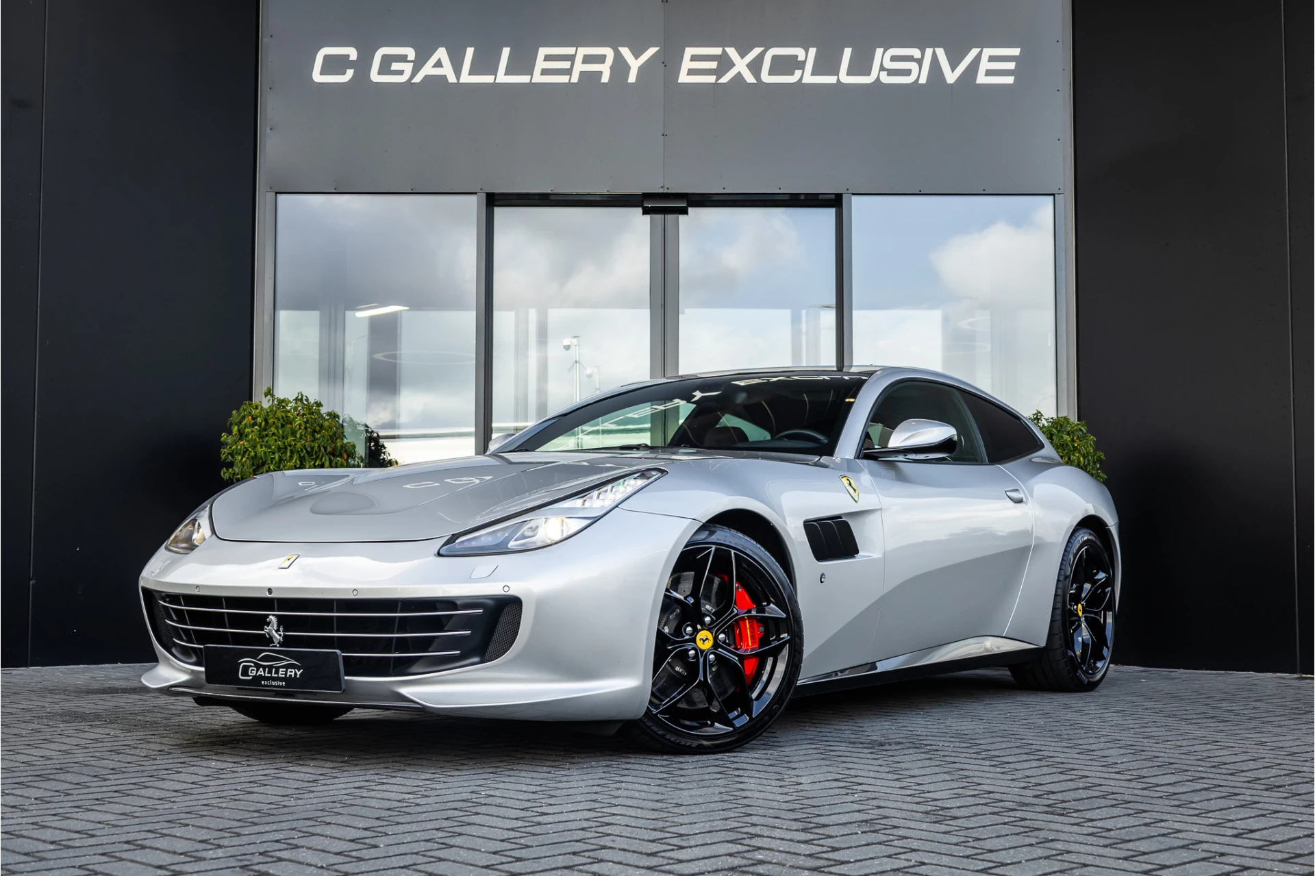 Hoofdafbeelding Ferrari GTC4Lusso