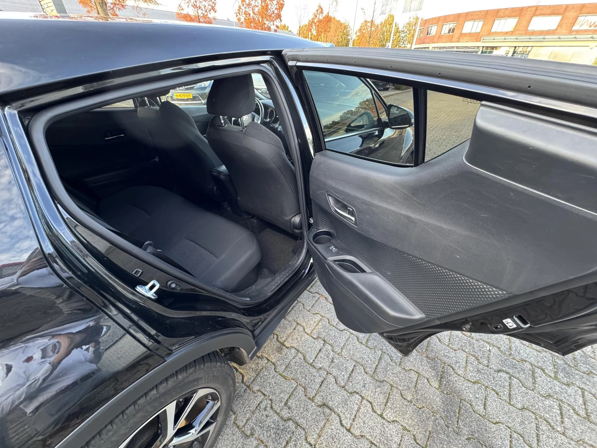 Hoofdafbeelding Toyota C-HR