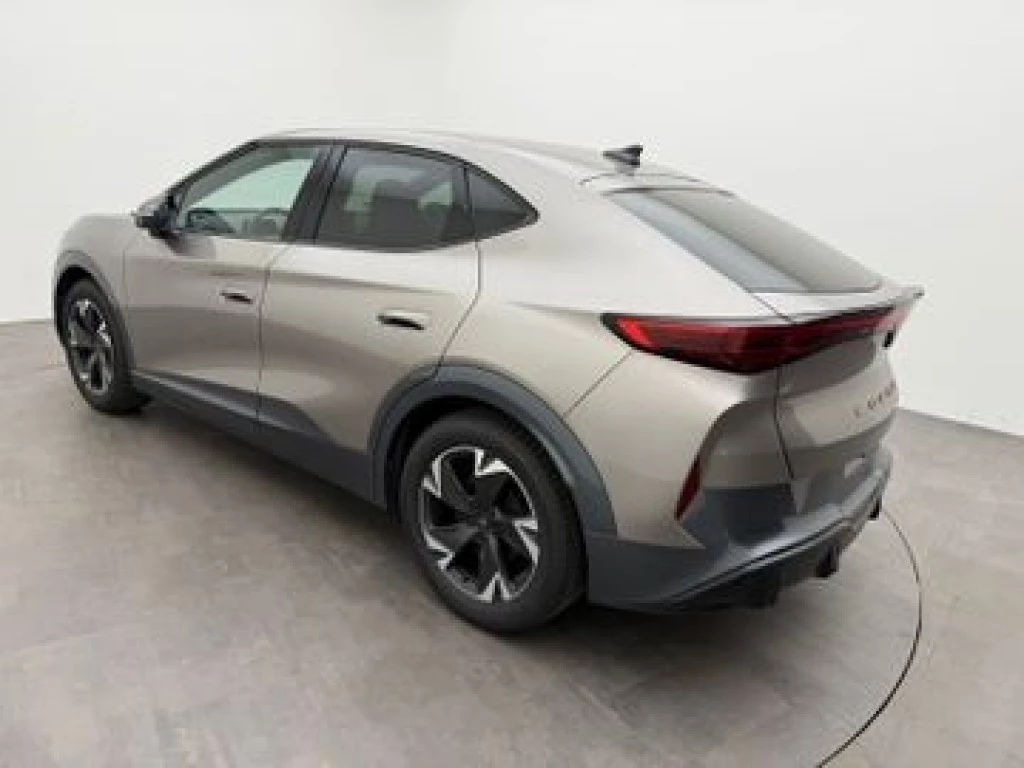 Hoofdafbeelding CUPRA Tavascan