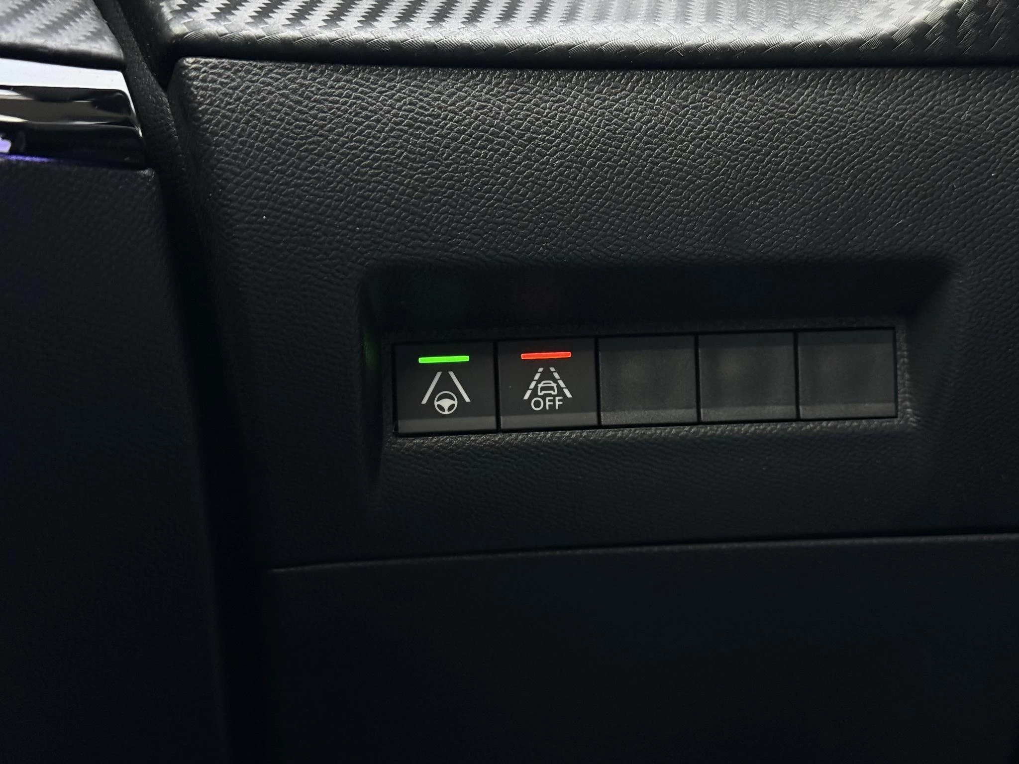 Hoofdafbeelding Peugeot e-2008