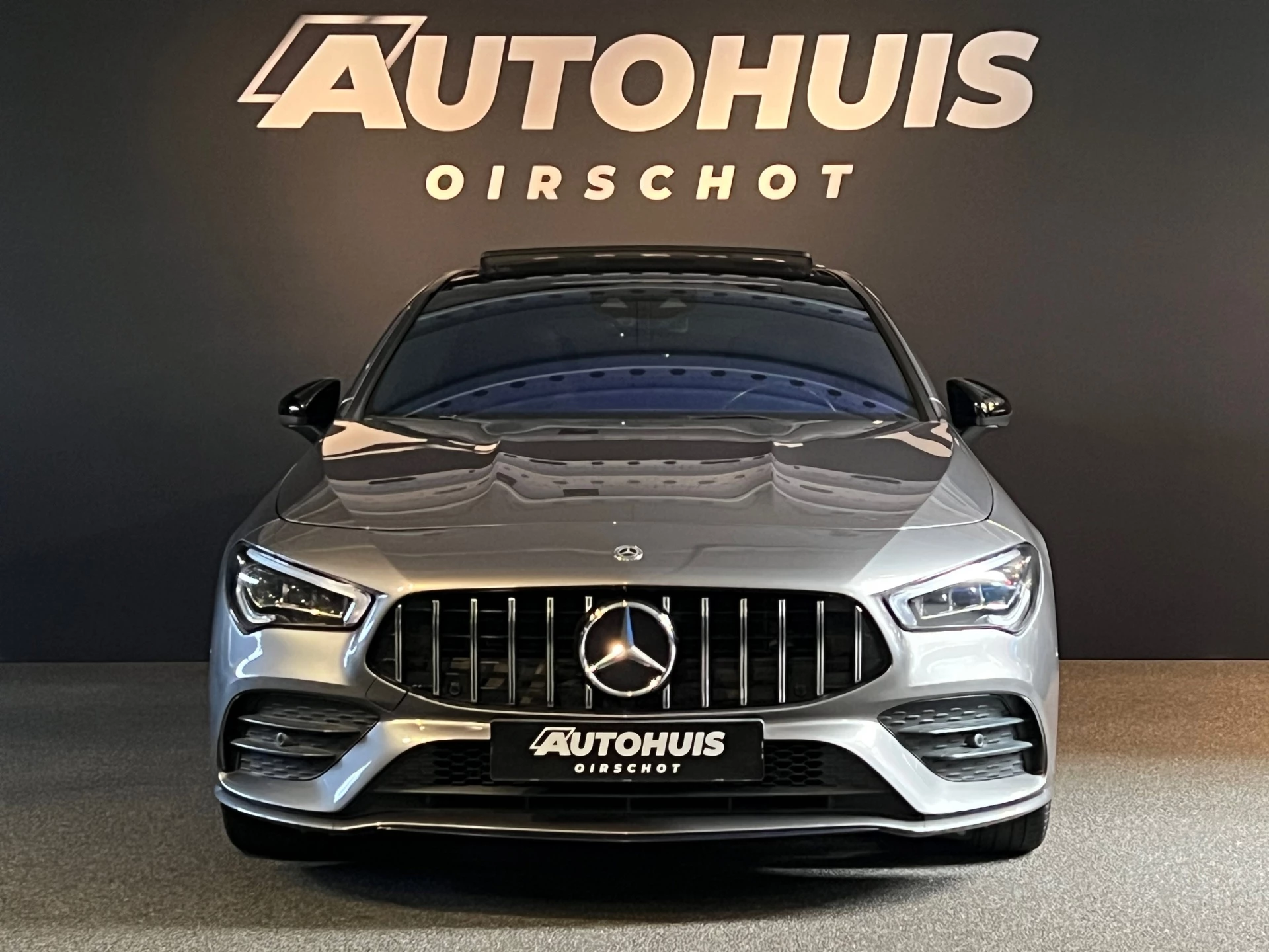 Hoofdafbeelding Mercedes-Benz CLA