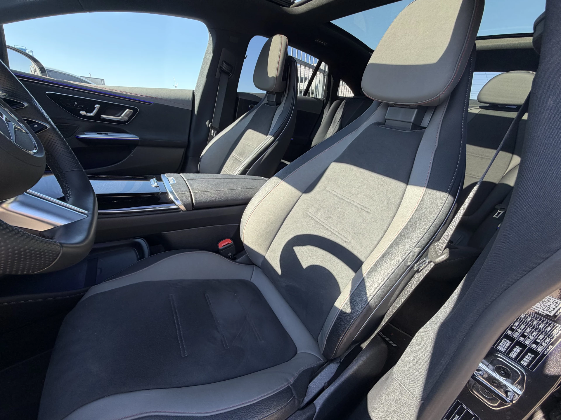 Hoofdafbeelding Mercedes-Benz EQE