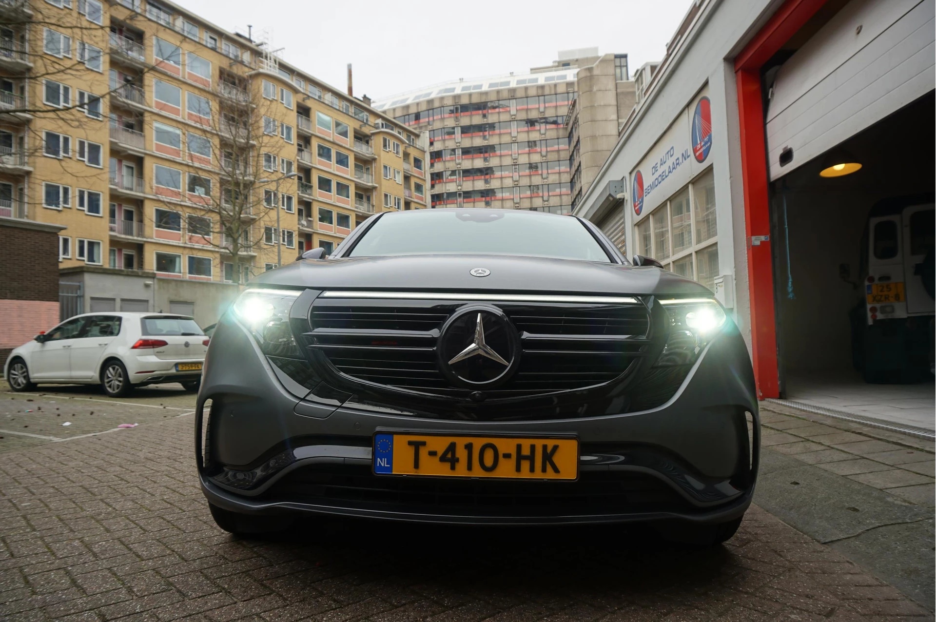 Hoofdafbeelding Mercedes-Benz EQC