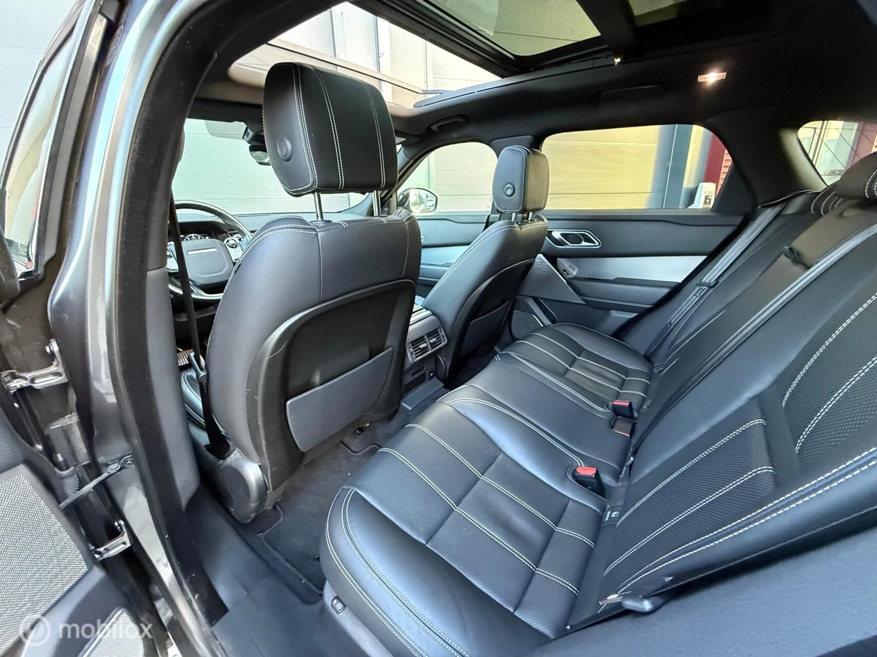 Hoofdafbeelding Land Rover Range Rover Velar