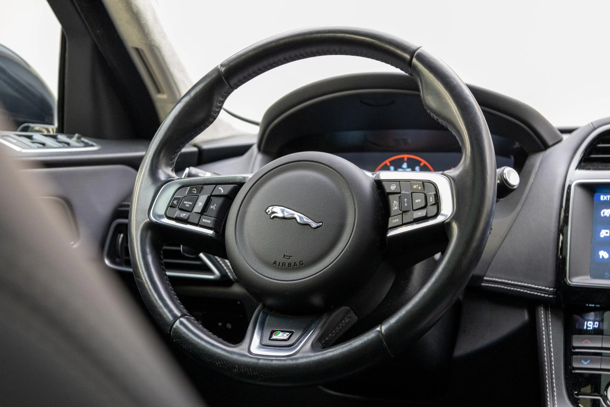Hoofdafbeelding Jaguar F-PACE