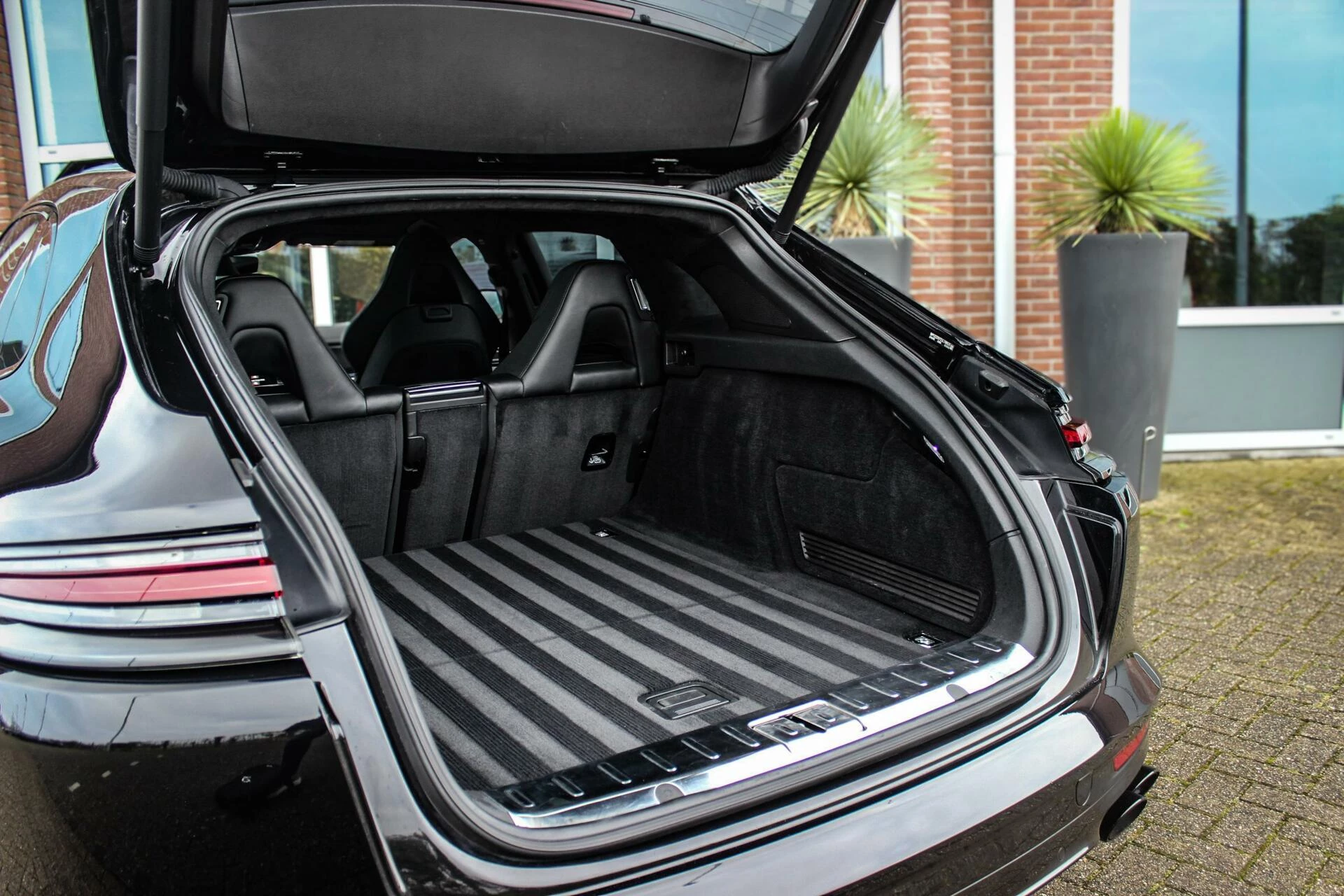 Hoofdafbeelding Porsche Panamera