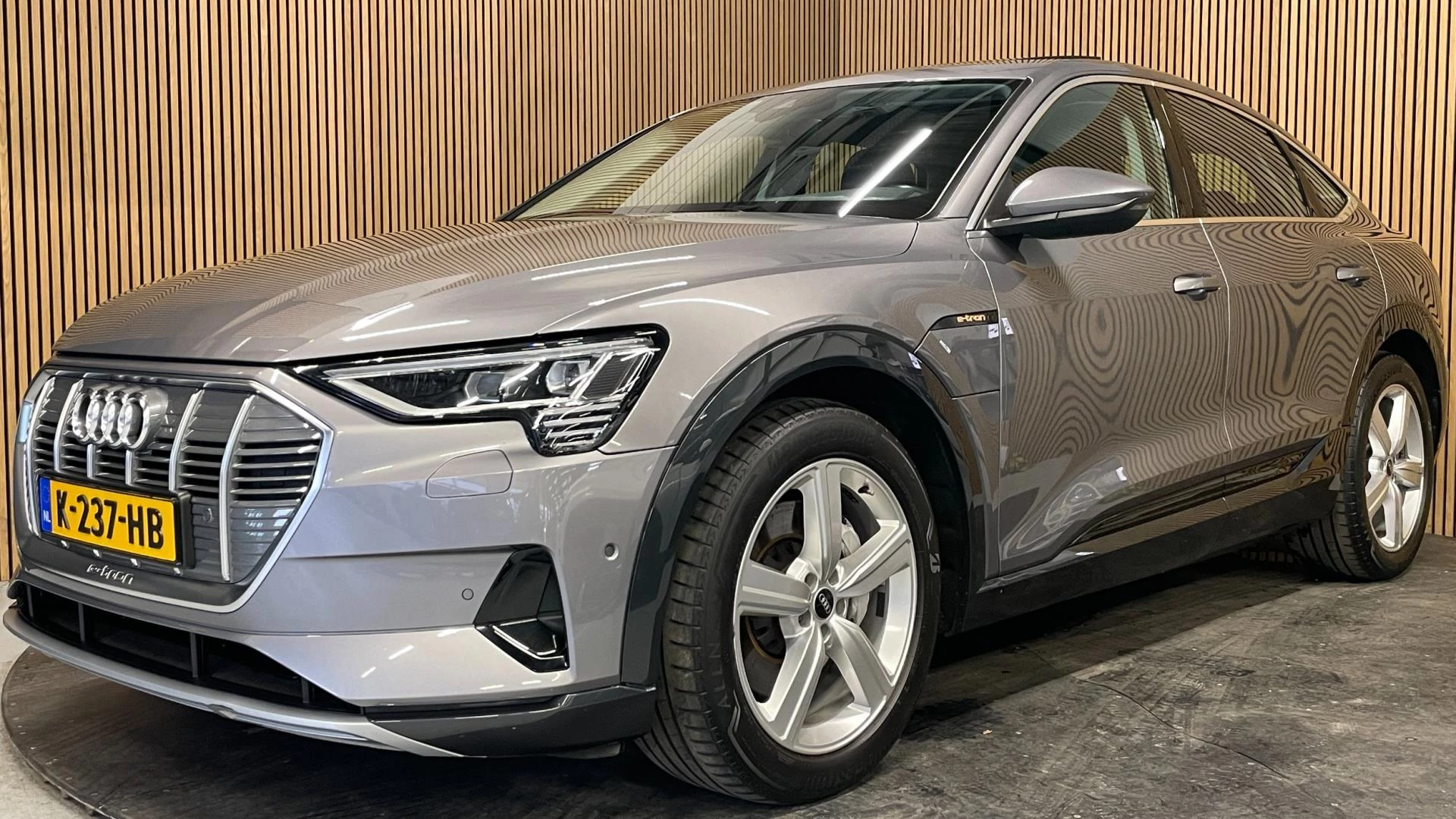Hoofdafbeelding Audi e-tron