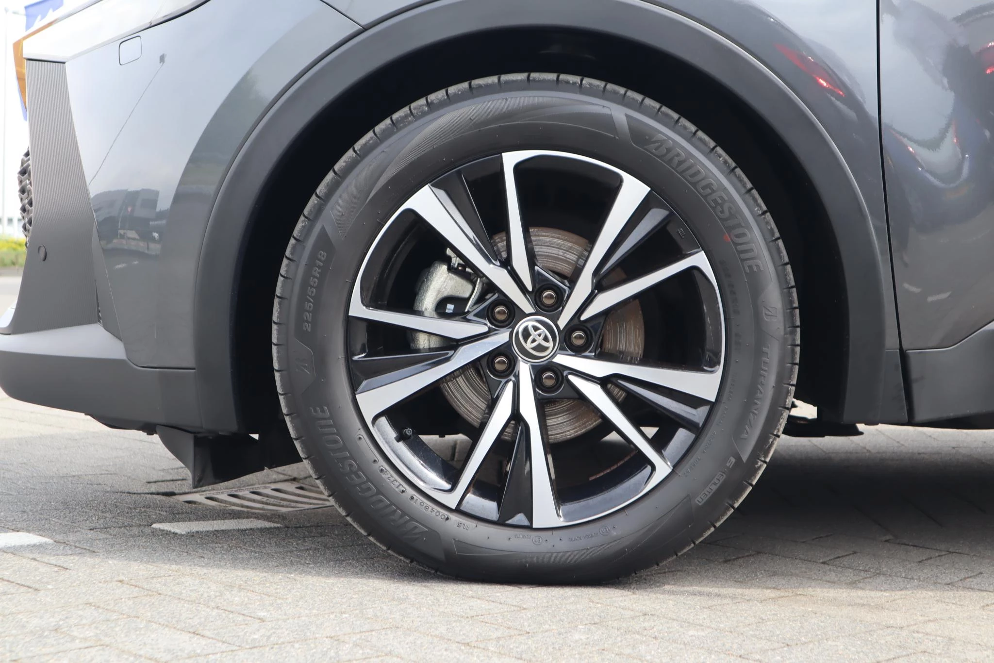 Hoofdafbeelding Toyota C-HR