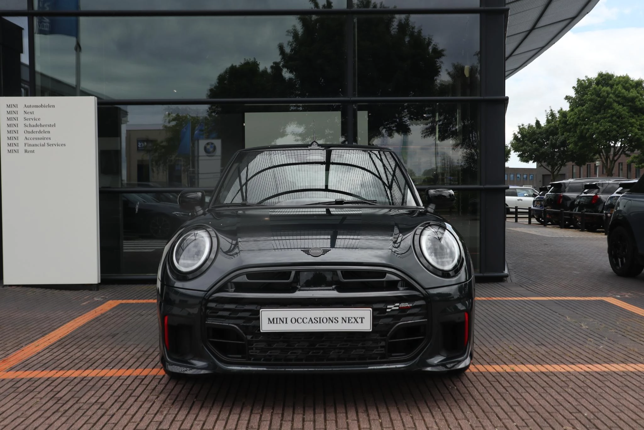 Hoofdafbeelding MINI Cabrio