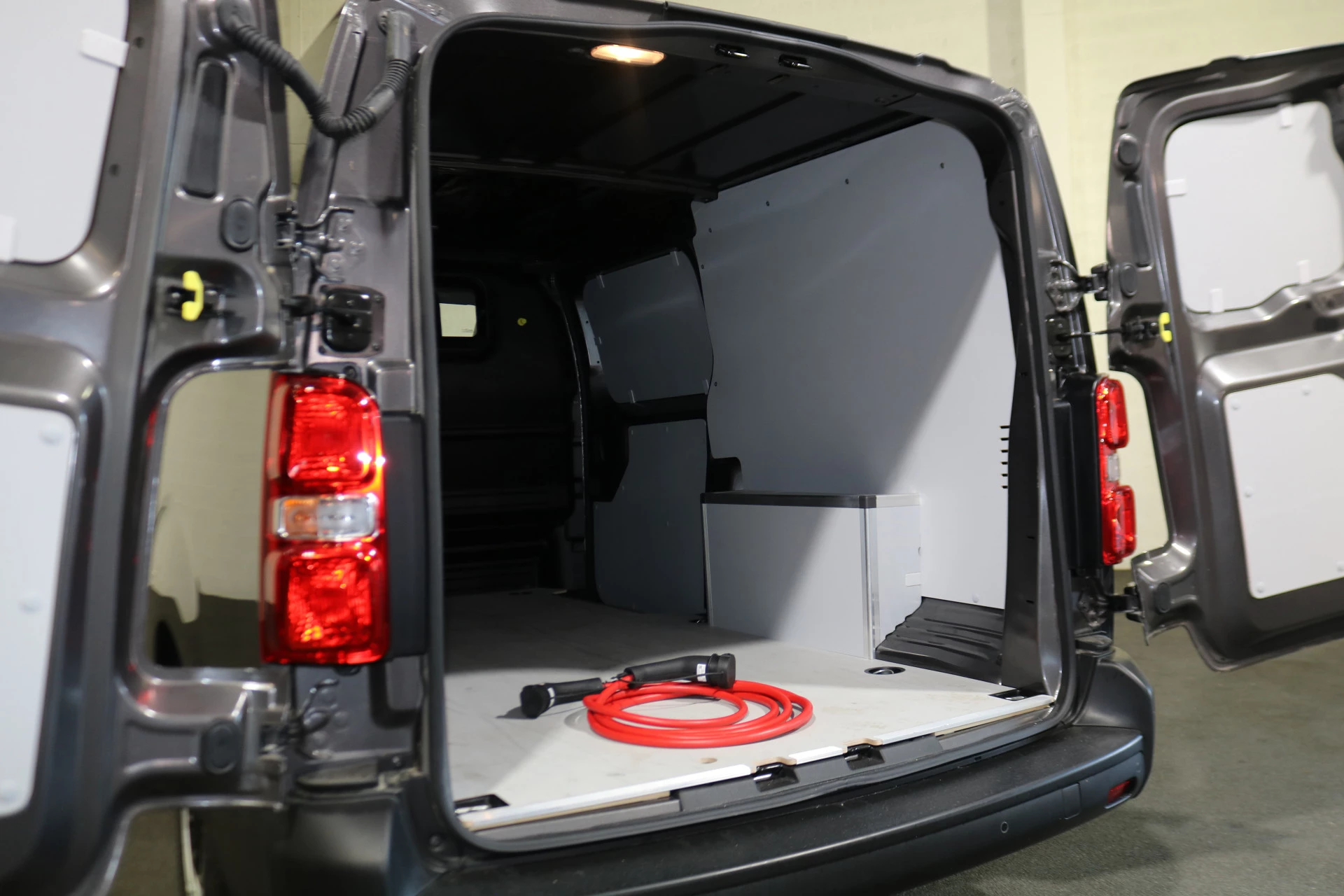 Hoofdafbeelding Opel Vivaro-e