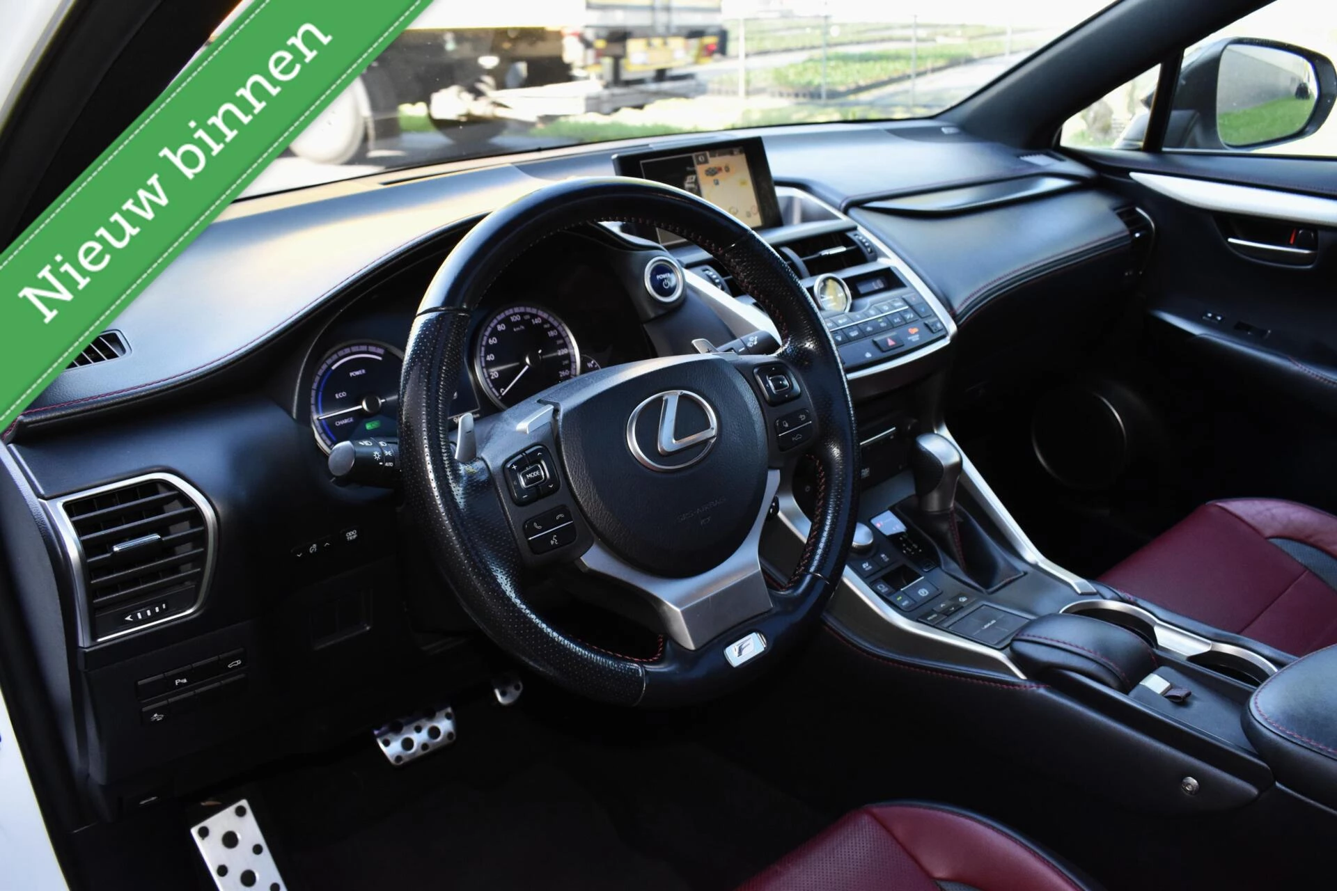 Hoofdafbeelding Lexus NX