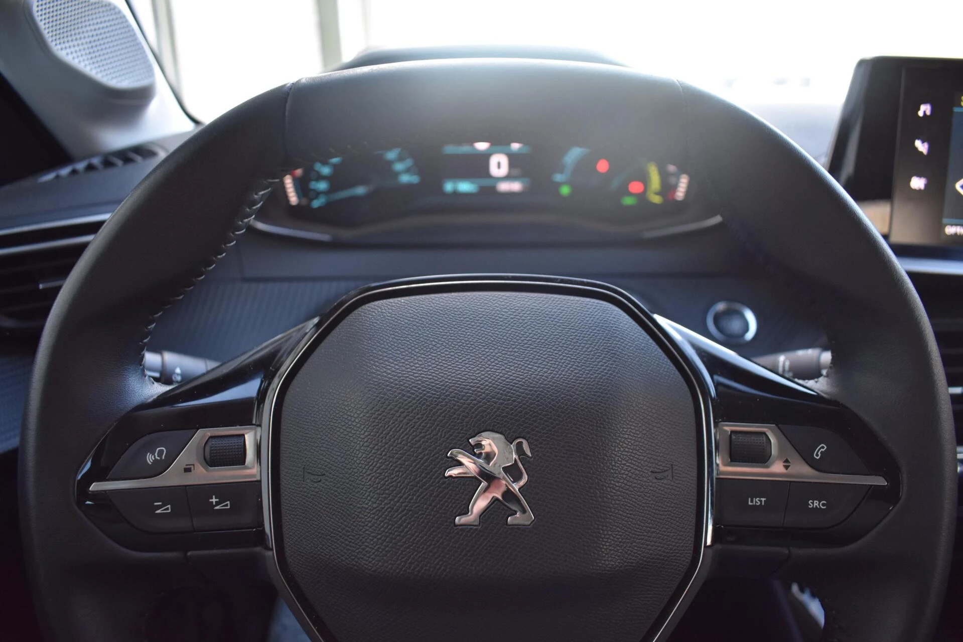 Hoofdafbeelding Peugeot e-208