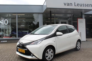 Toyota Aygo X-PLAY 5-DEURS CAMERA AIRCO BLUETOOTH EL-RAMEN & SPIEGELS