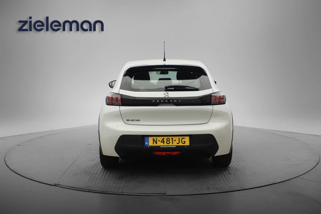 Hoofdafbeelding Peugeot e-208