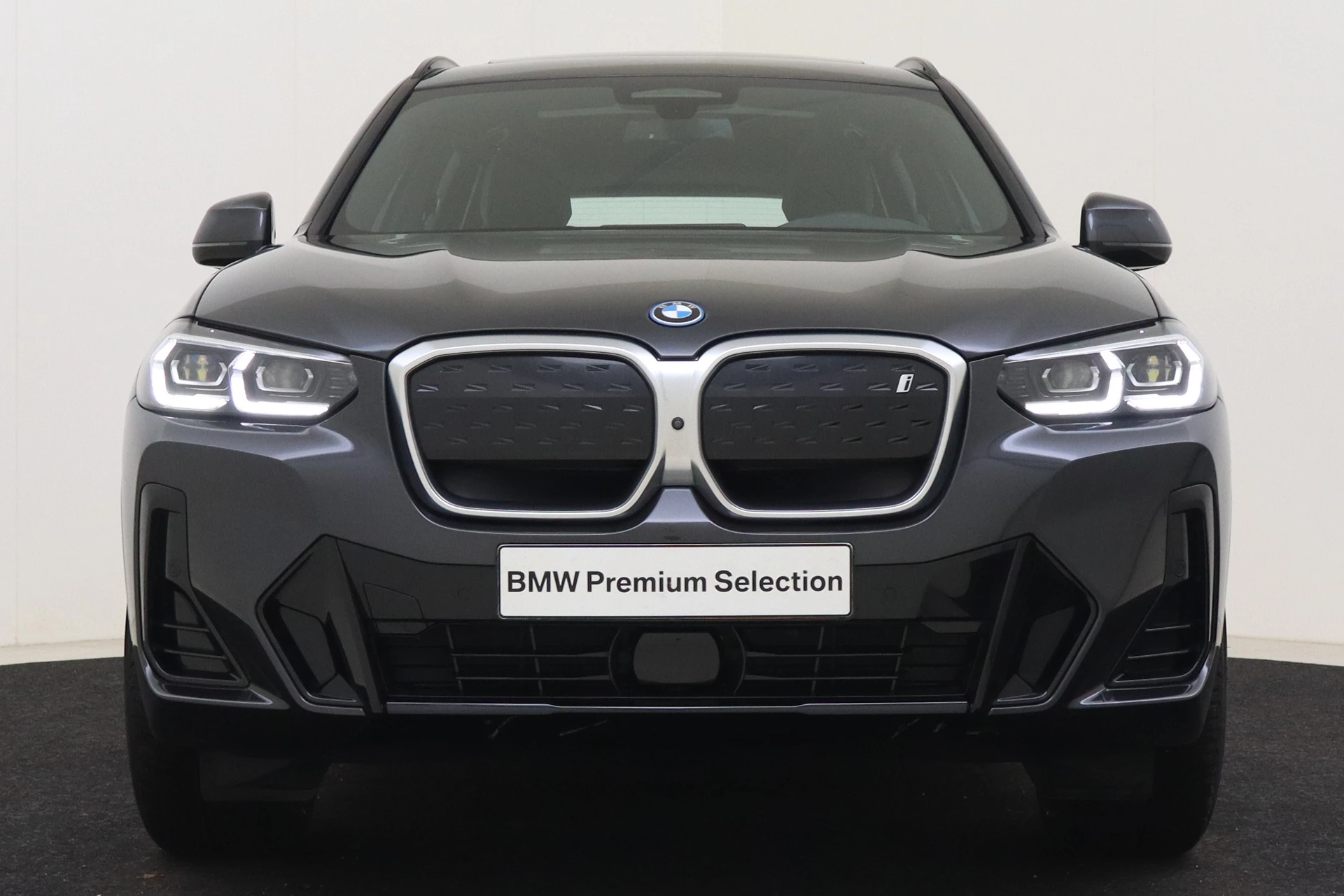 Hoofdafbeelding BMW iX3