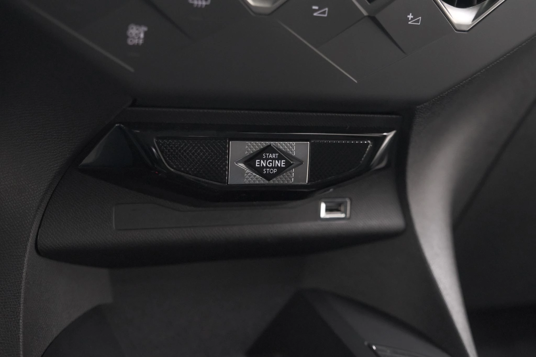 Hoofdafbeelding DS DS 3