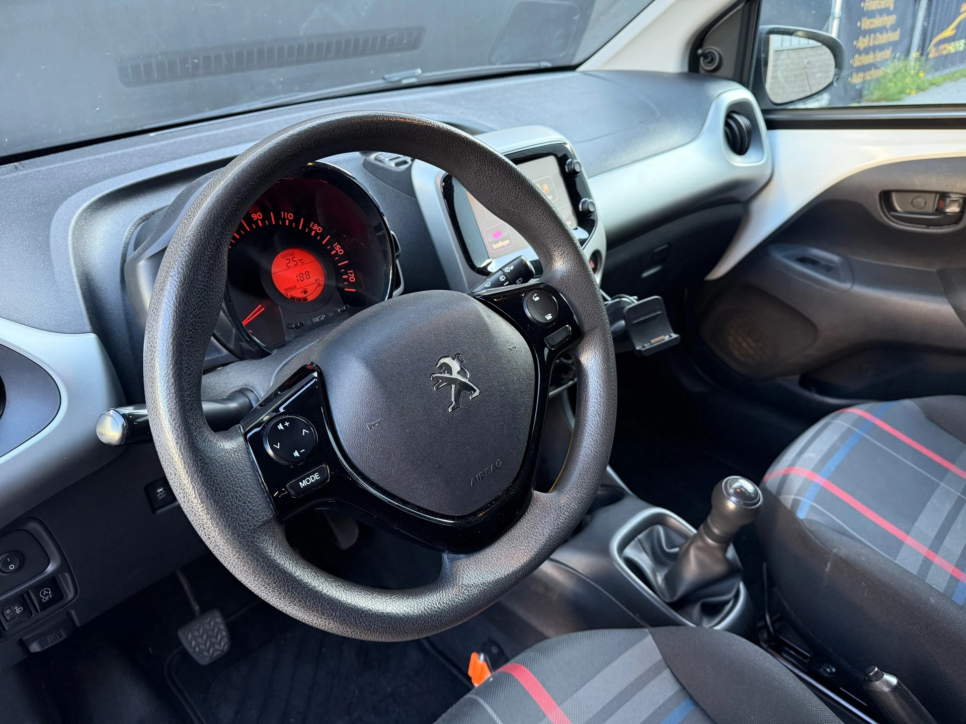 Hoofdafbeelding Peugeot 108