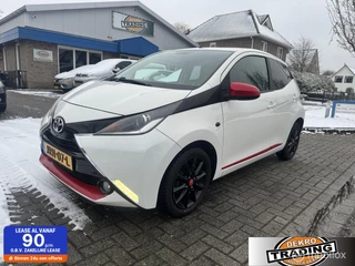 Toyota Aygo 1.0 VVT-i x-wave airco 5 deurs sportieve auto Navi