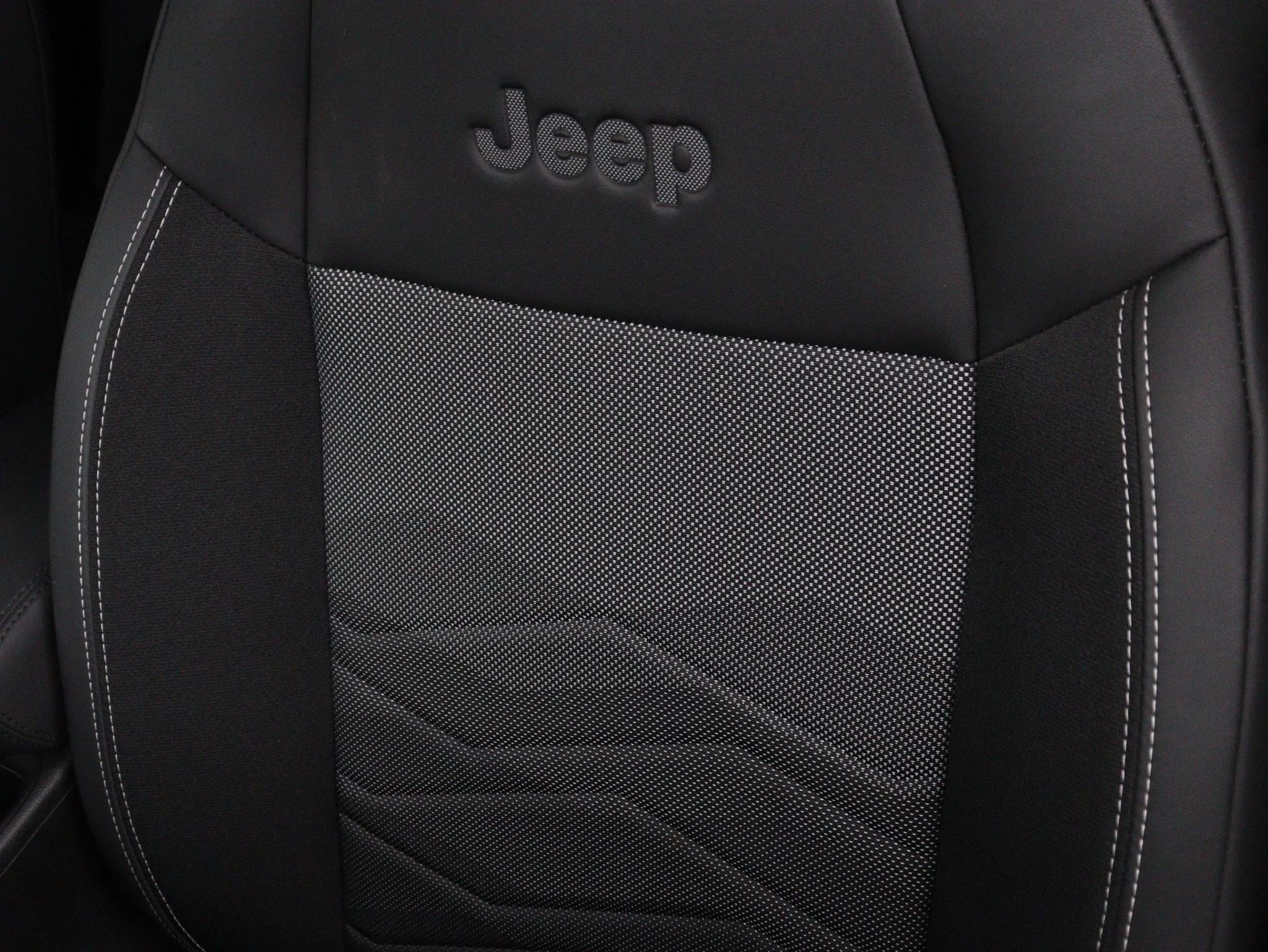 Hoofdafbeelding Jeep Avenger