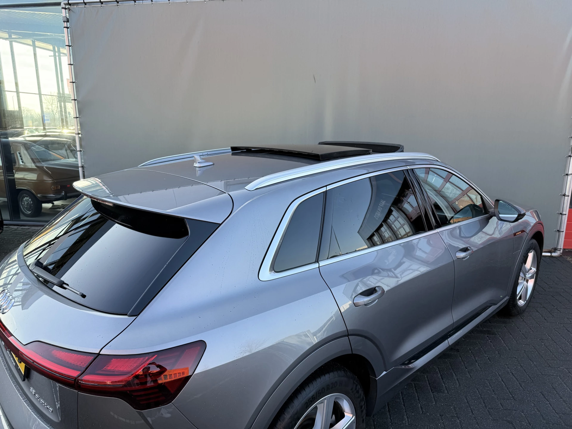 Hoofdafbeelding Audi e-tron