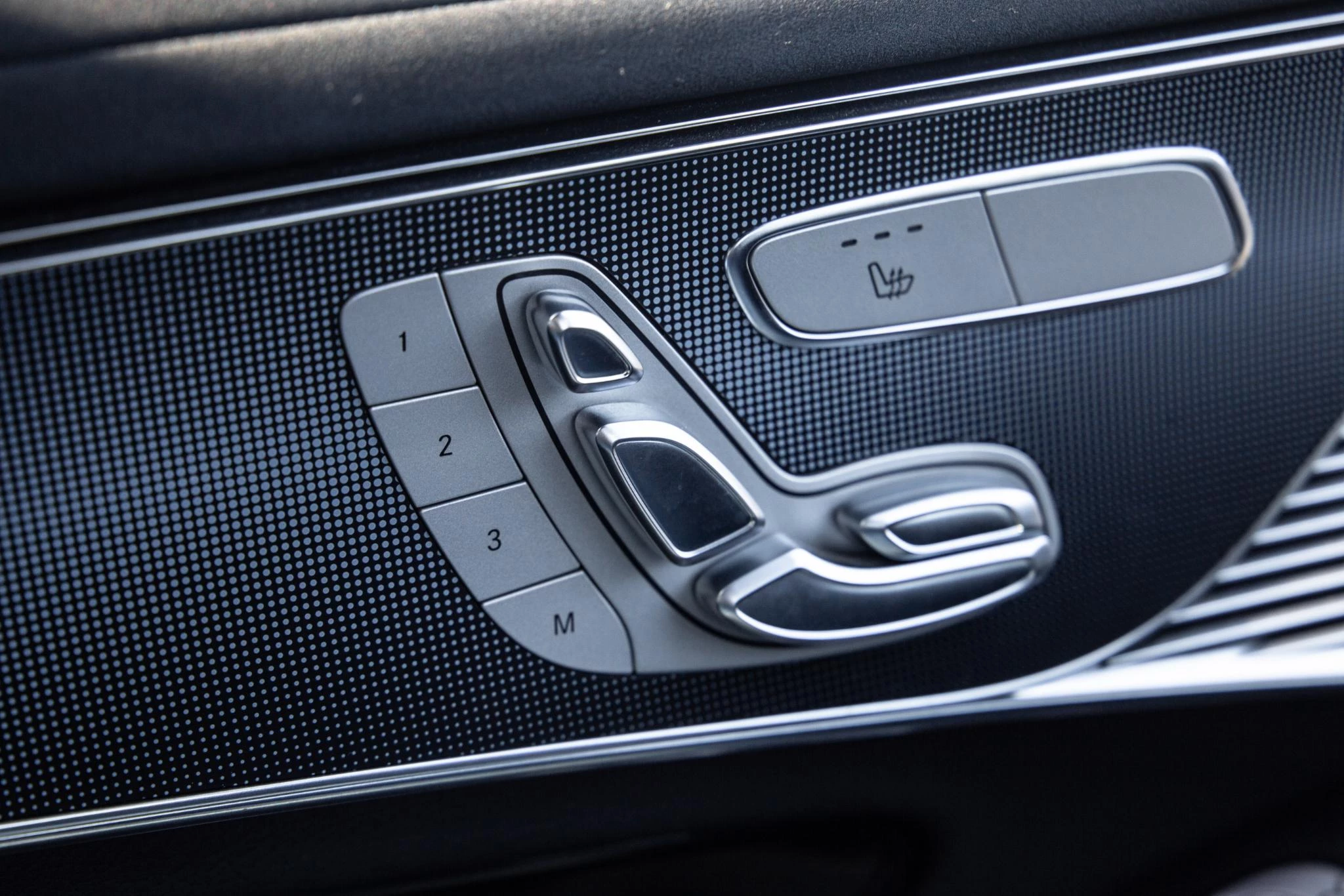 Hoofdafbeelding Mercedes-Benz EQC