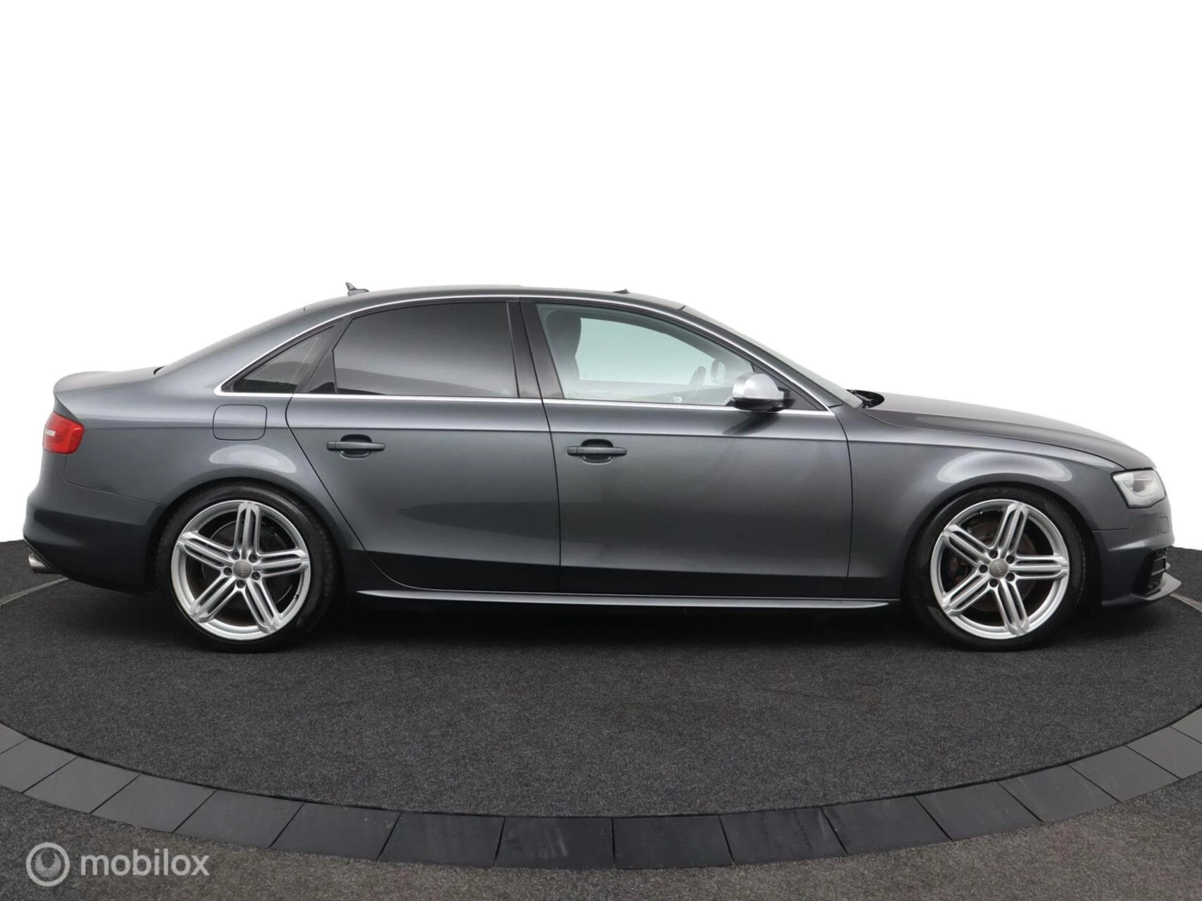 Hoofdafbeelding Audi S4