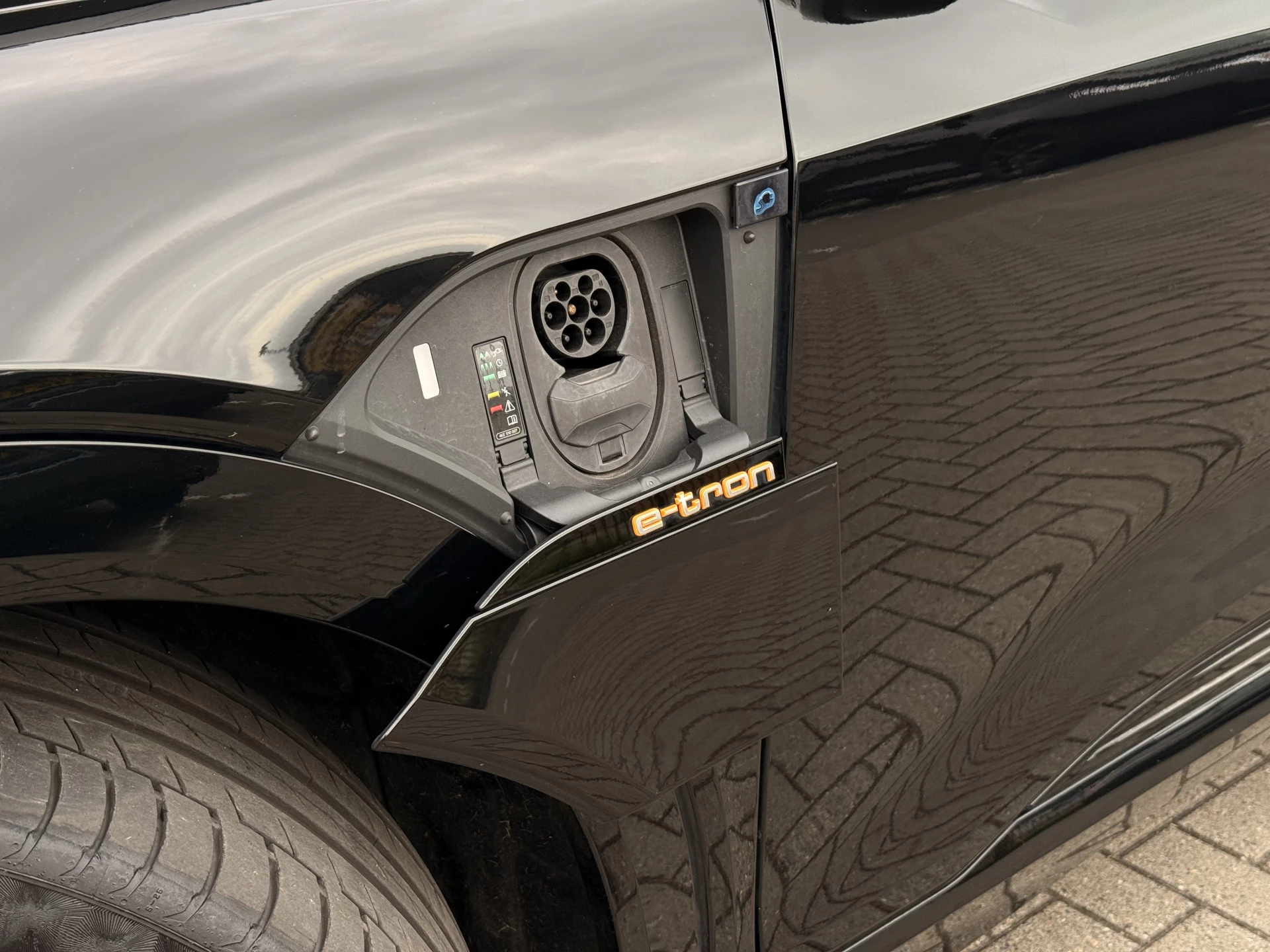 Hoofdafbeelding Audi e-tron