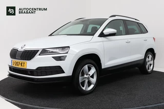 Hoofdafbeelding Škoda Karoq Skoda Karoq 1.5 TSI ACT Style (TREKHAAK, CAMERA, NAVIGATIE CARPLAY, CRUISE CONTROL, PARKEERSENSOREN)