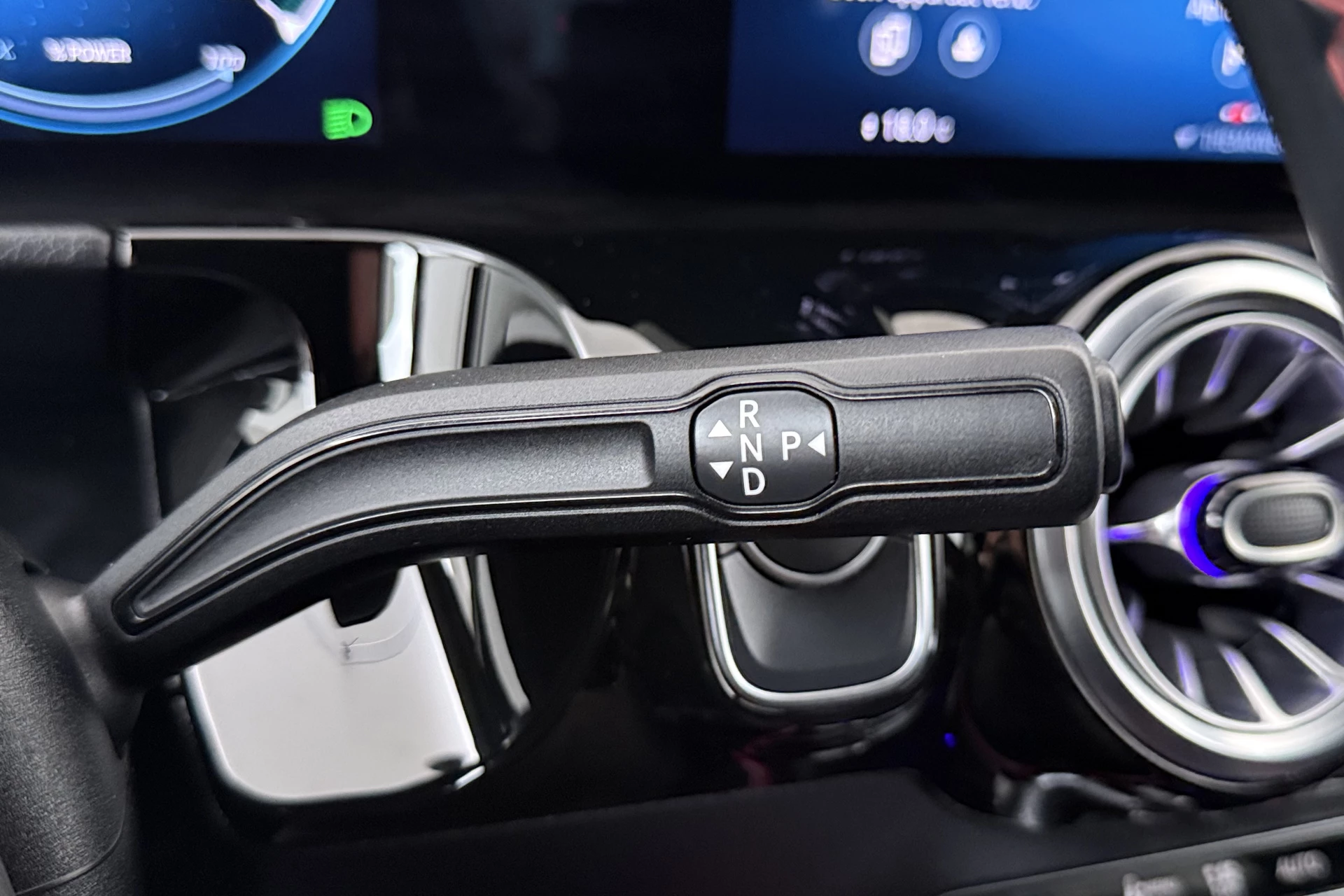 Hoofdafbeelding Mercedes-Benz EQA