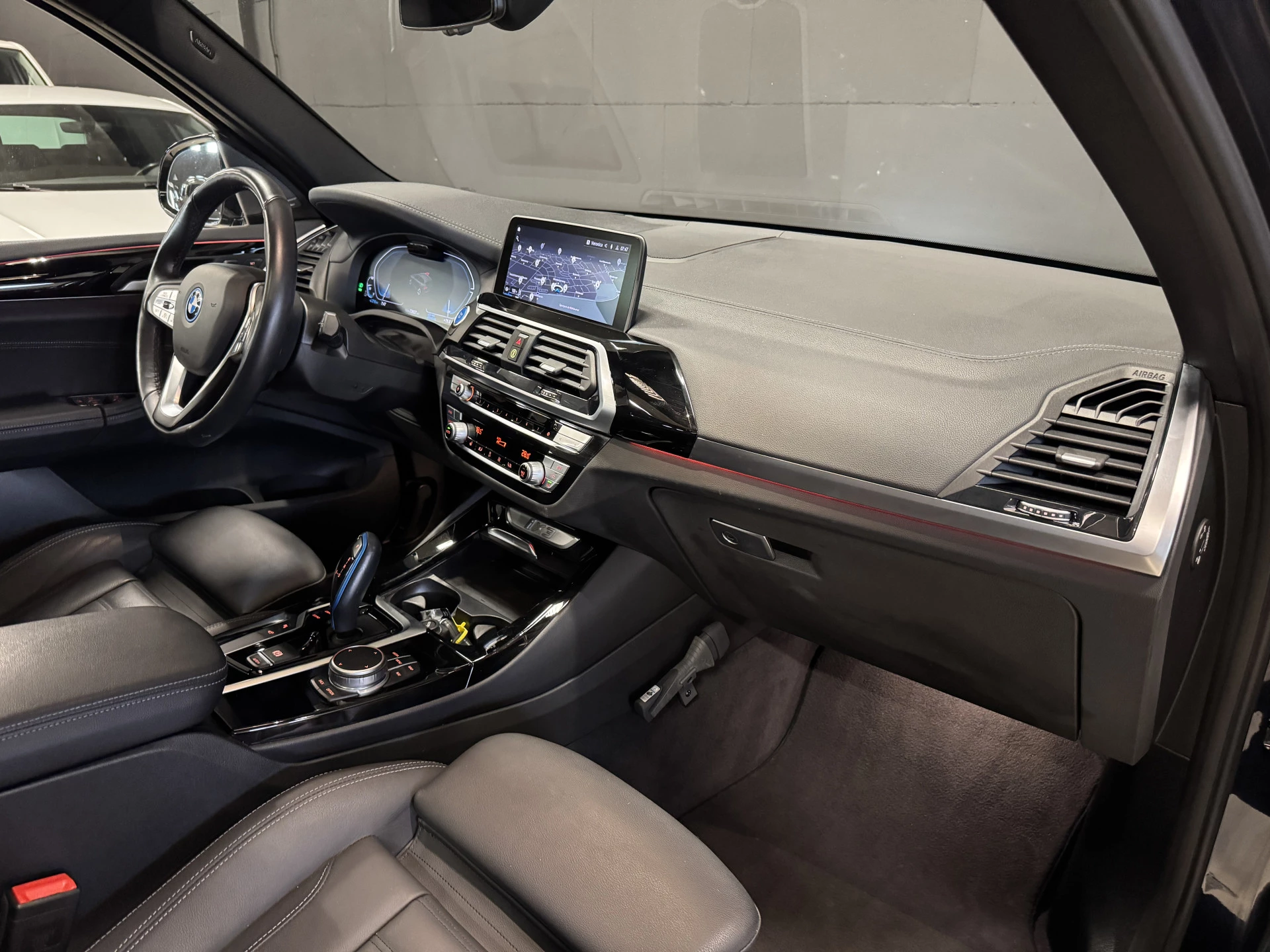 Hoofdafbeelding BMW iX3