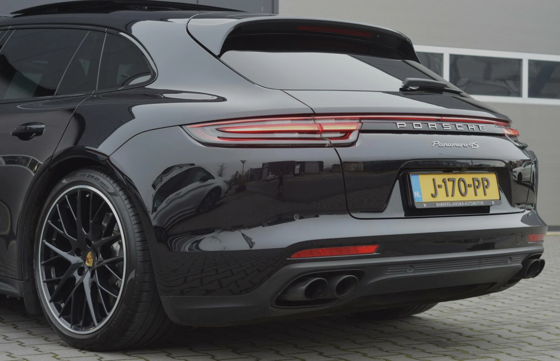 Hoofdafbeelding Porsche Panamera