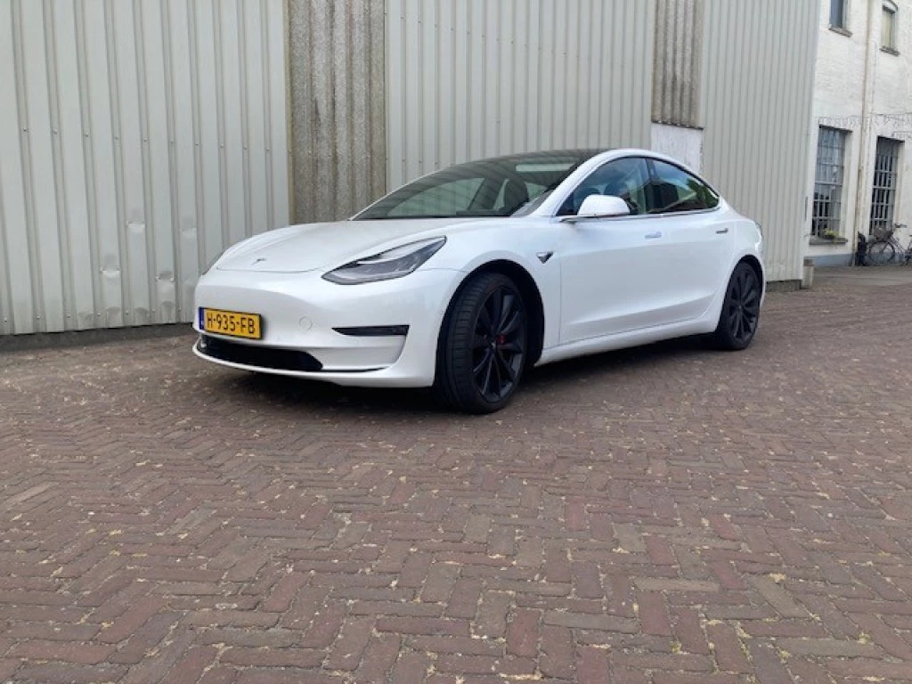 Hoofdafbeelding Tesla Model 3