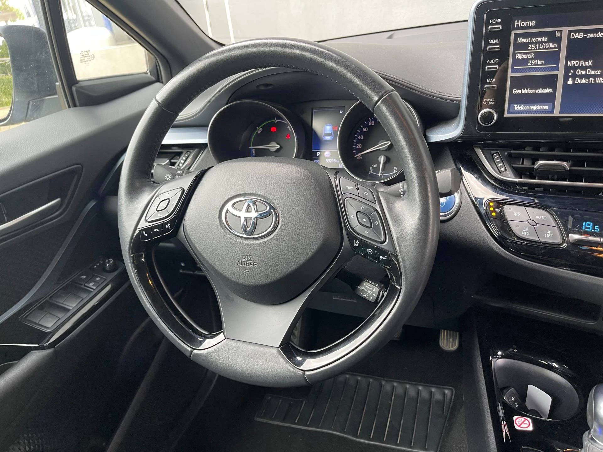 Hoofdafbeelding Toyota C-HR