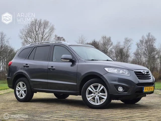 Hoofdafbeelding Hyundai Santa Fe Hyundai Santa Fe 2.2 CRDi |GRIJS KENTEKEN | 1e Eig.|Incl BTW