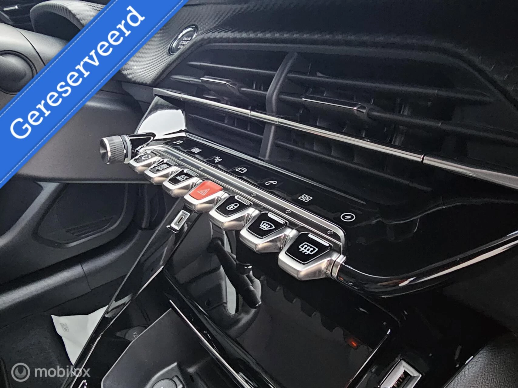 Hoofdafbeelding Peugeot e-208