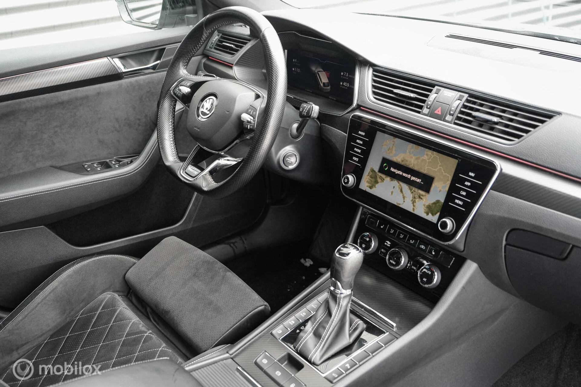 Hoofdafbeelding Škoda Superb