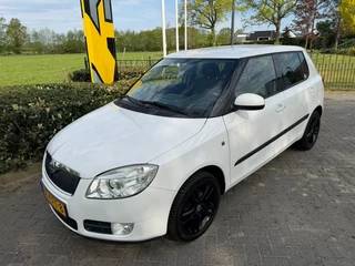 Škoda Fabia 1.6-16V Dynamic Aut6 ECC / Cruise / PDC