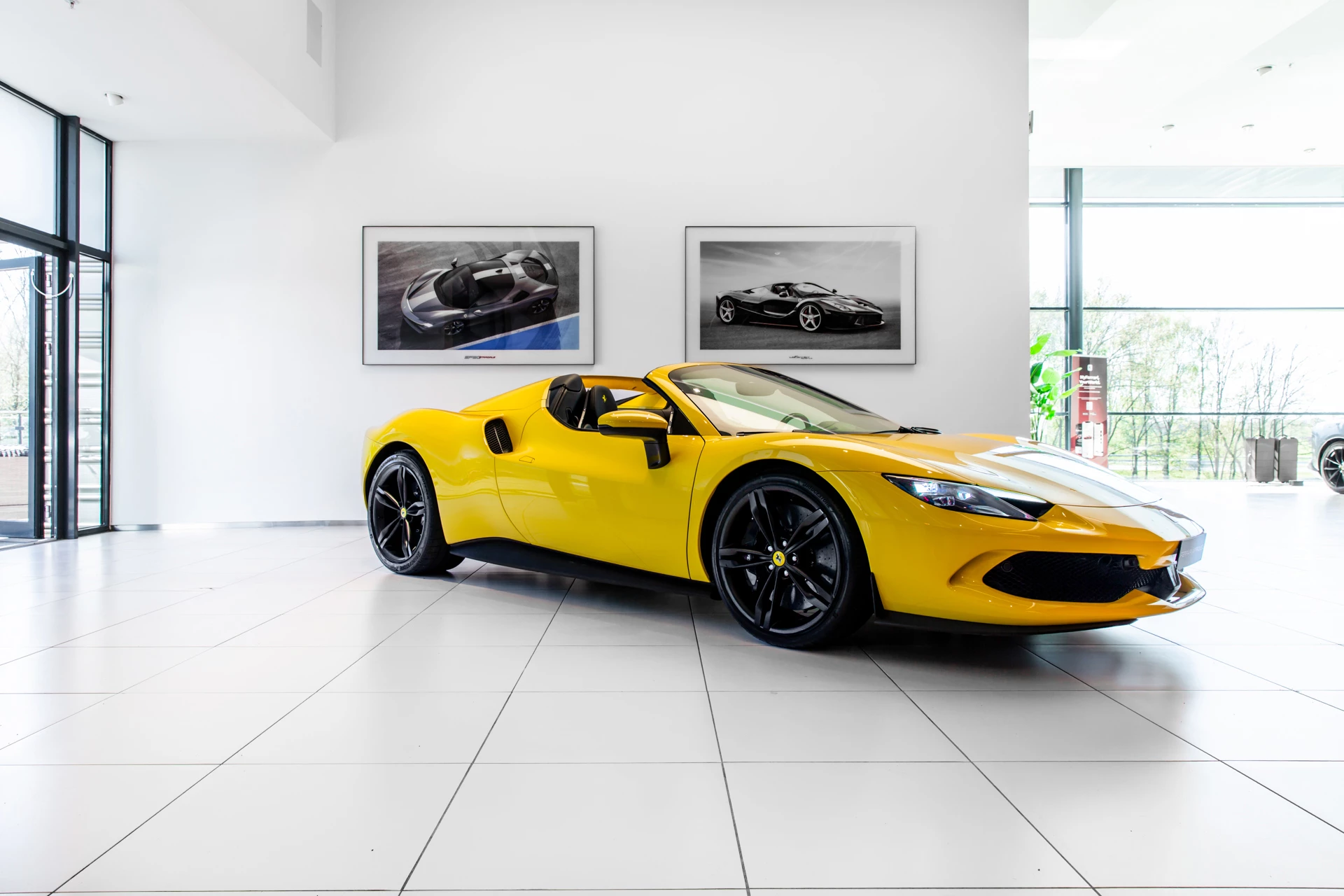 Hoofdafbeelding Ferrari 296