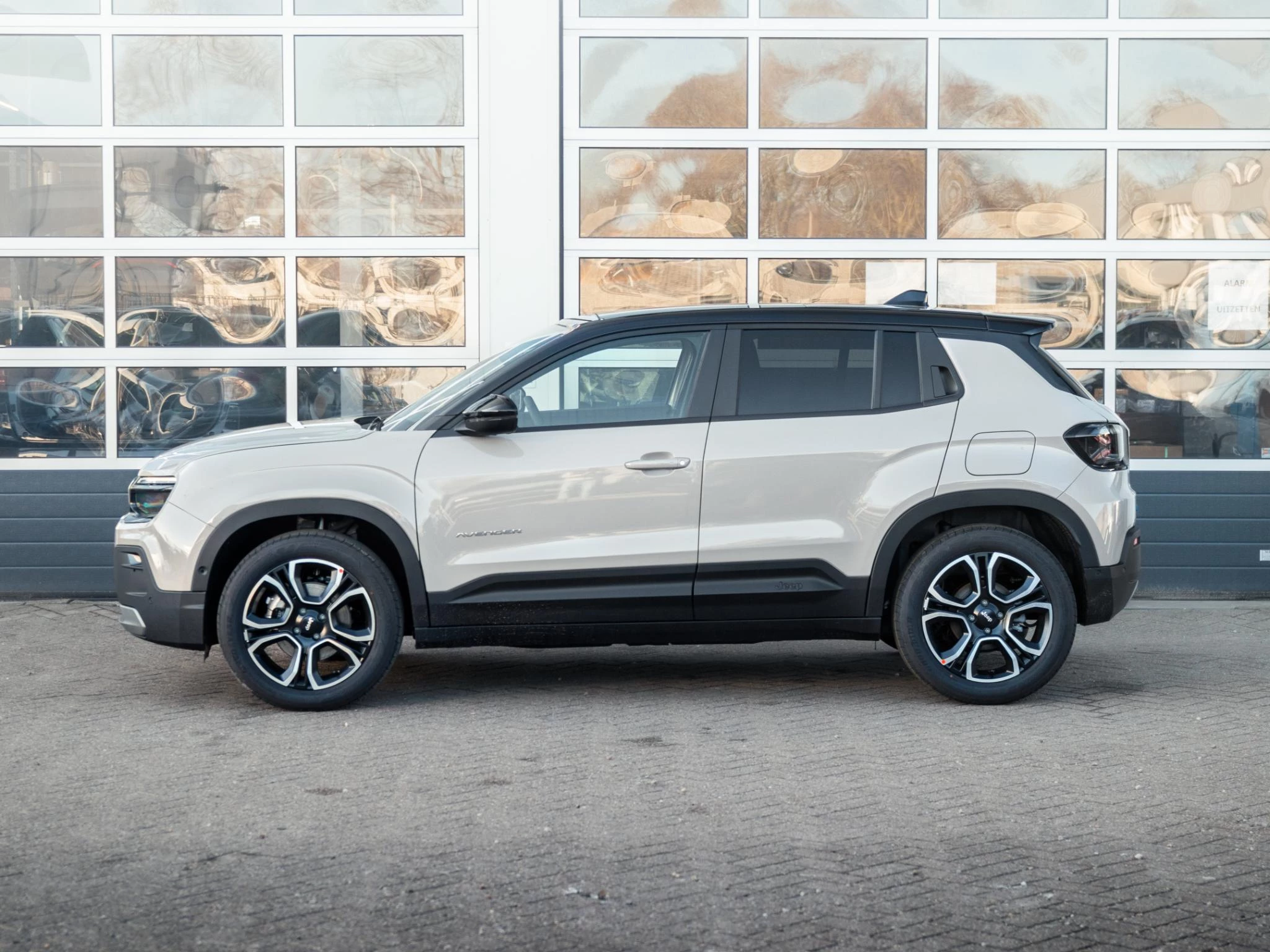 Hoofdafbeelding Jeep Avenger