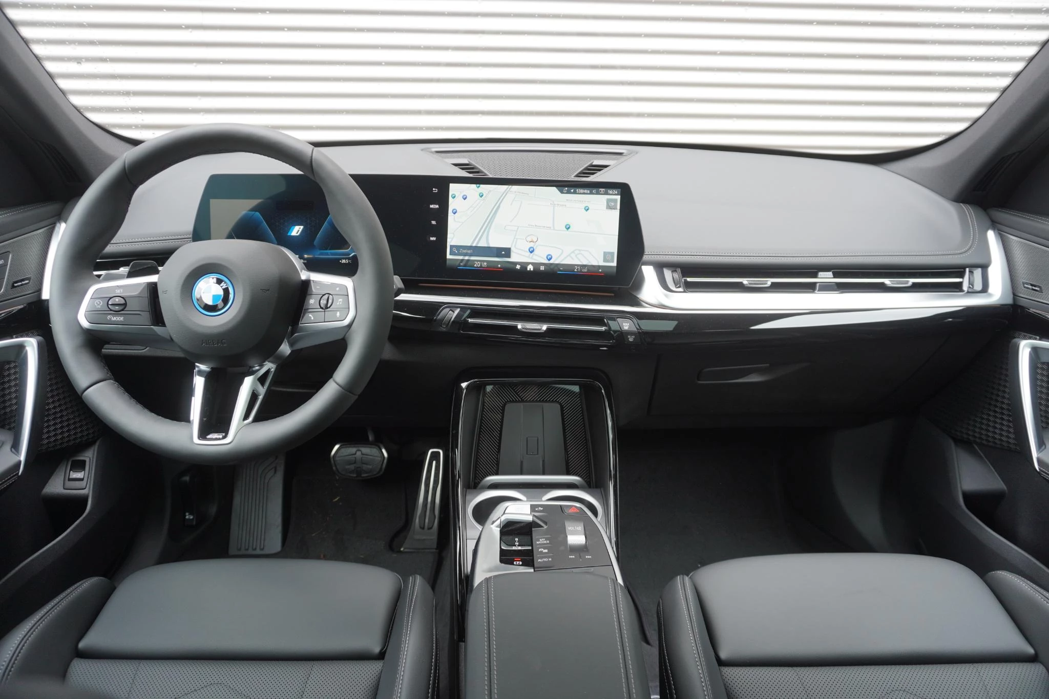 Hoofdafbeelding BMW iX1
