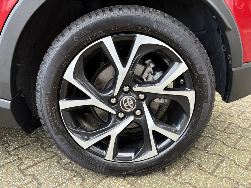 Hoofdafbeelding Toyota C-HR