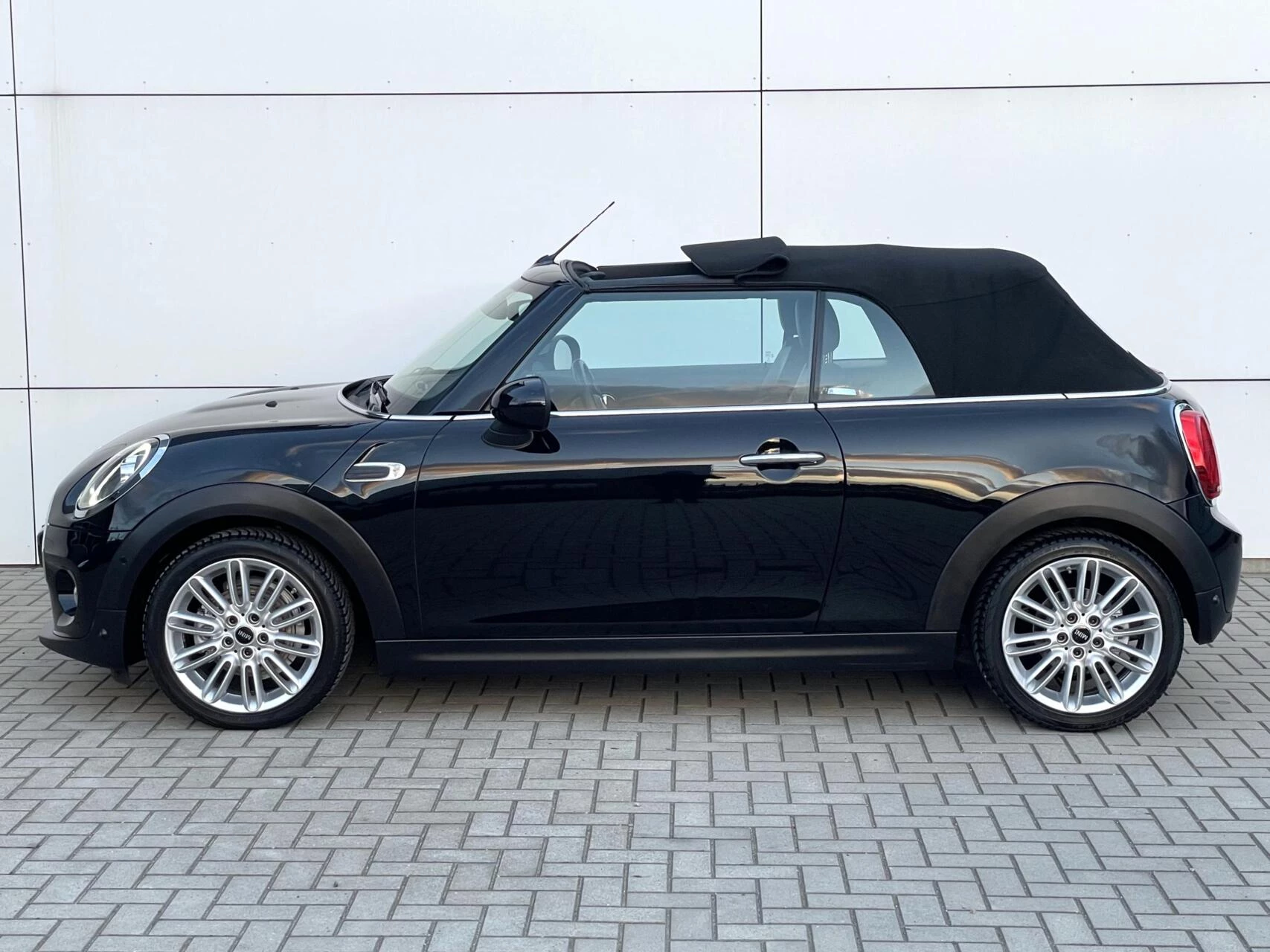 Hoofdafbeelding MINI Cooper Cabrio